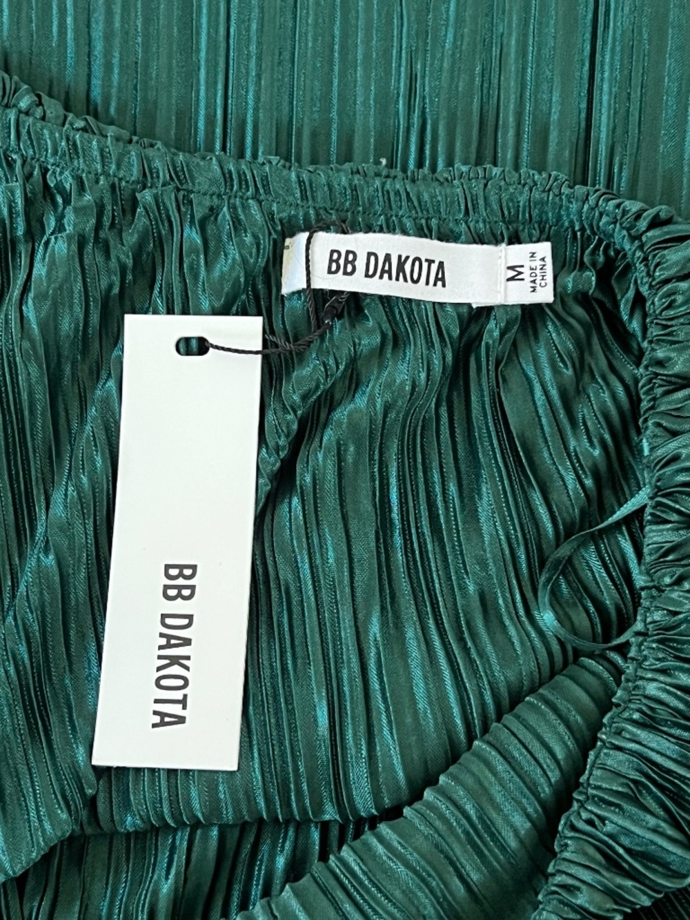 BB Dakota Out On The Town Pleated Green One Shoulder Top Size M - Picture 4 of 6